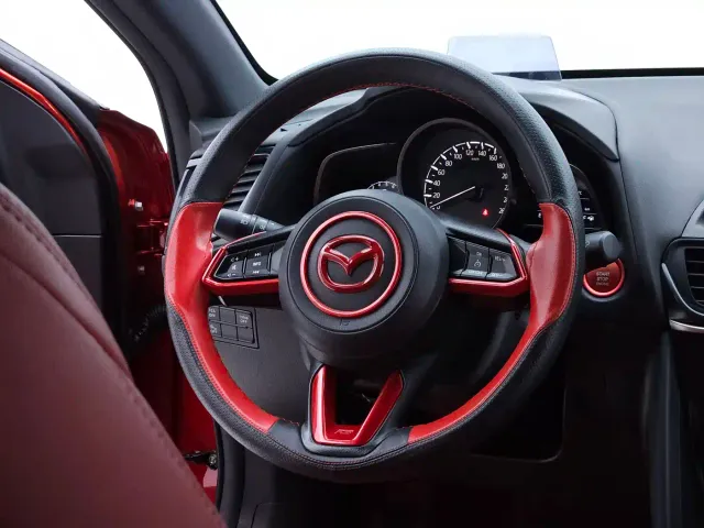 Mazda CX-4 — Фото автомобиля 10