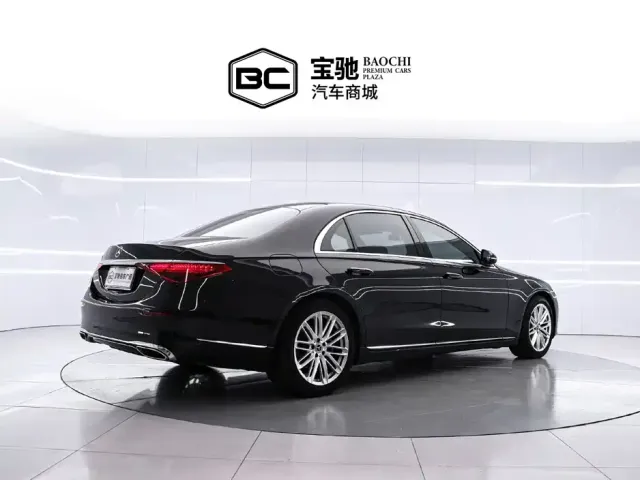 Mercedes-Benz S-Class — Фото автомобиля 3