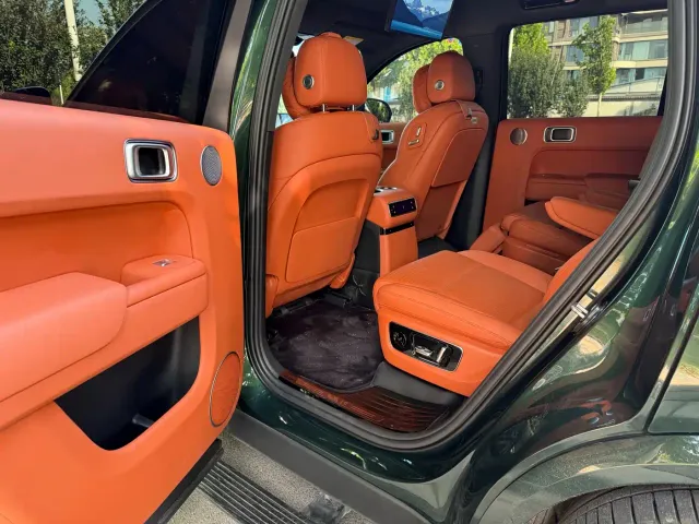 Li Auto L9 — Фото автомобиля 9