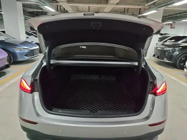 Roewe D7 — Фото автомобиля 18