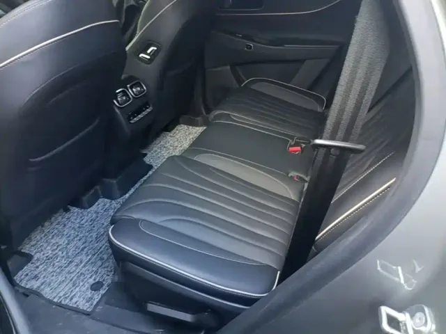 Chery Tiggo 9 — Фото автомобиля 16
