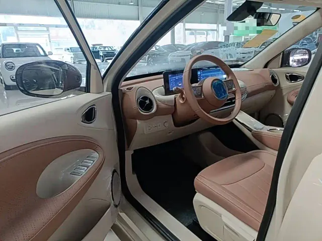 Wuling Bingo — Фото автомобиля 15