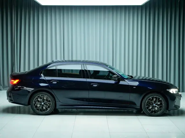 BMW 3 Series — Фото автомобиля 4
