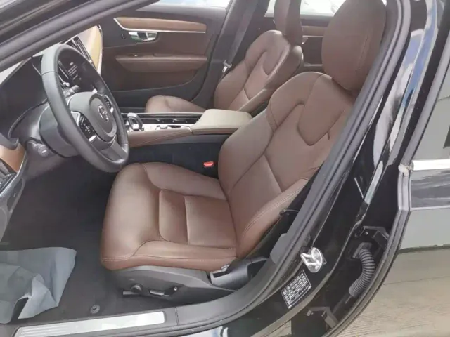 Volvo S90 — Фото автомобиля 14