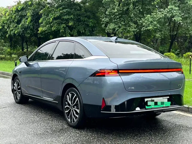 Xpeng P5 — Фото автомобиля 11