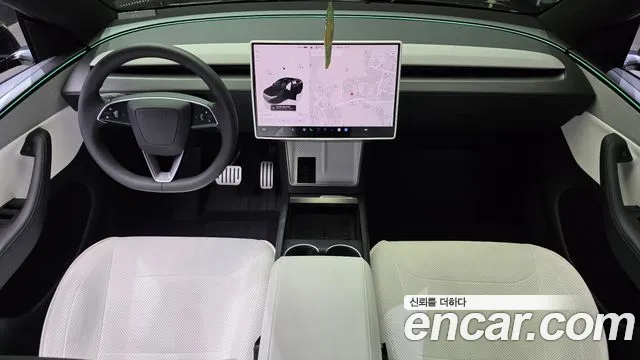 Tesla Model Y — Фото автомобиля 10