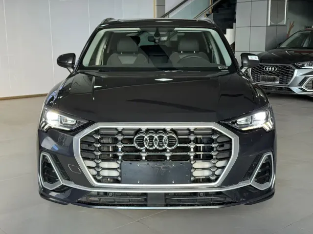 Audi Audi Q3 2021 35 TFSI Fashion Sport — Фото автомобиля 2