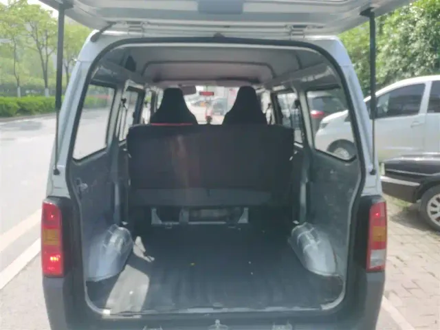Wuling Zhiguang — Фото автомобиля 14