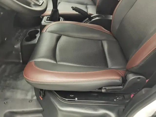 Dongfeng Xiaokang C36 — Фото автомобиля 20