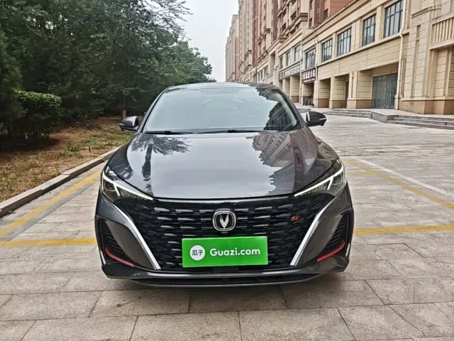 Changan Eado — Фото автомобиля 2