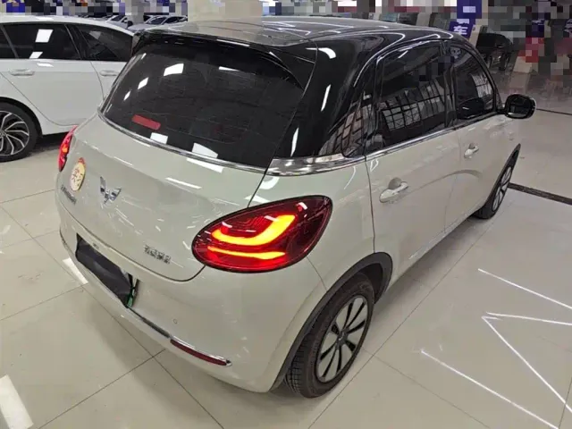 Wuling Bingo — Фото автомобиля 6