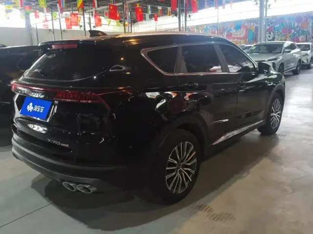 Jetour X70 Plus — Фото автомобиля 3