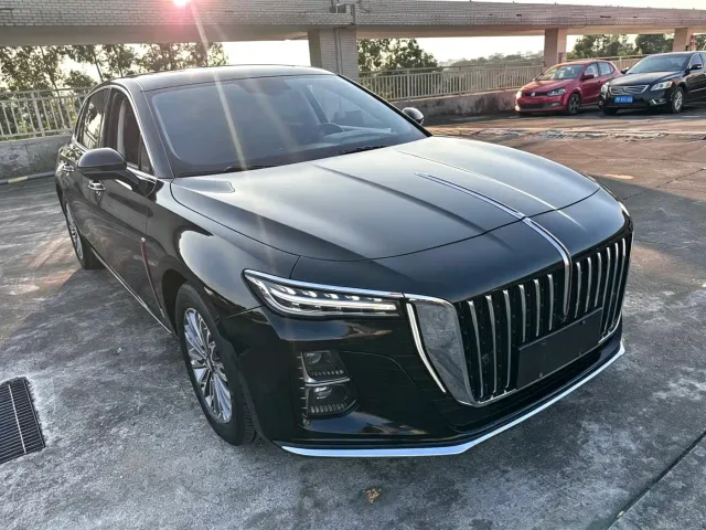 Hongqi H5 — Фото автомобиля 3