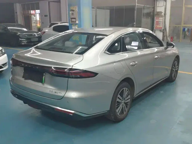 Geely Galaxy Stellar 6 — Фото автомобиля 6