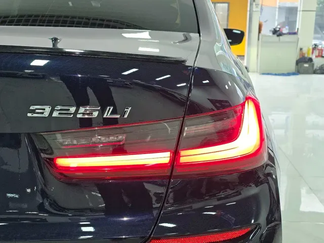 BMW 3 Series — Фото автомобиля 8