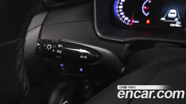 Hyundai Tucson Tucson (NX4) Дизель 2.0 2WD — Фото автомобиля 17