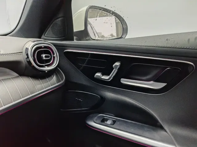 Mercedes-Benz C-Class — Фото автомобиля 16