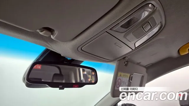 Kia Niro Niro Plus Light (Такси) — Фото автомобиля 18