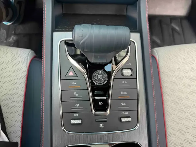 BYD Yuan PLUS — Фото автомобиля 23
