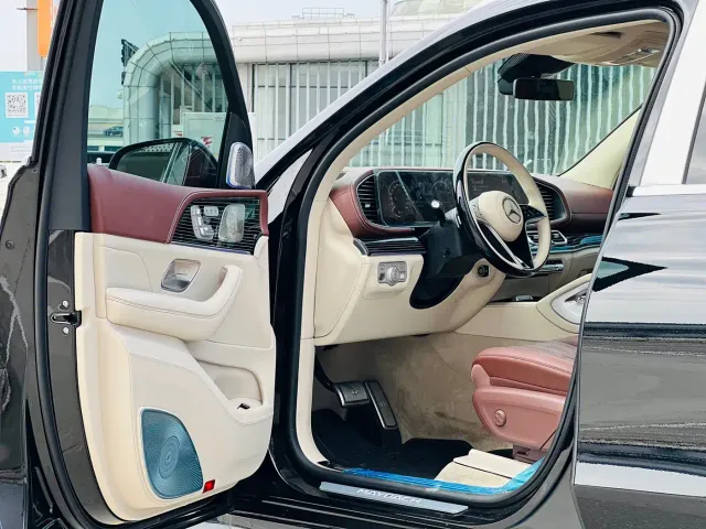 Mercedes-Benz GLS-Class — Фото автомобиля 4