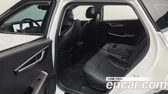 Kia EV6 — Фото автомобиля 12