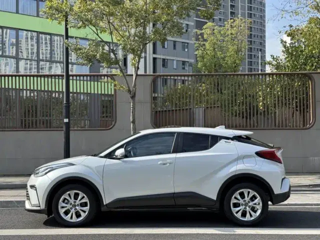 Toyota IZOA — Фото автомобиля 16