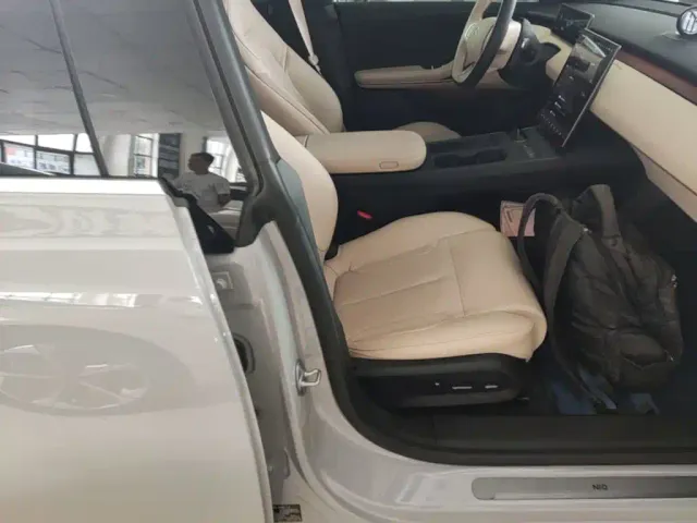 Nio ET5 Touring — Фото автомобиля 19