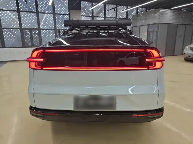 Changan Qiyuan E07 — Фото автомобиля 5