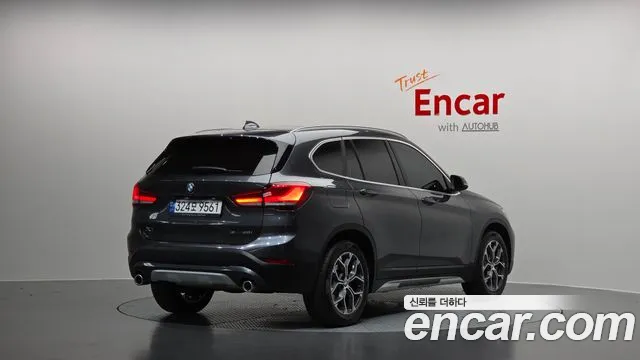 BMW X1 — Фото автомобиля 2