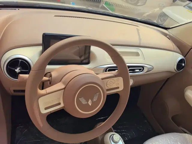 Wuling Hongguang Mini EV — Фото автомобиля 3