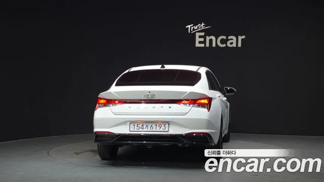 Hyundai AVANTE Avante (CN7) — Фото автомобиля 3