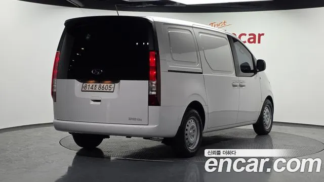 Hyundai Staria Staria Карго 3 места — Фото автомобиля 2