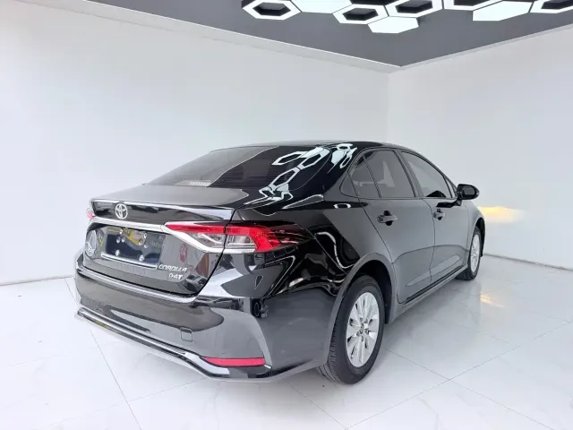 Toyota Corolla — Фото автомобиля 7
