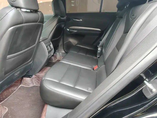 Cadillac XT4 — Фото автомобиля 15