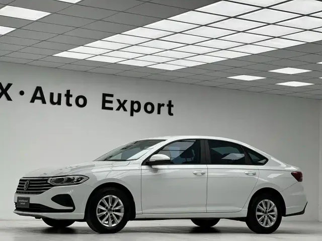 Volkswagen Lavida — Фото автомобиля 4