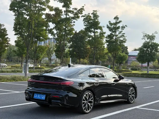Audi Audi A5L Sportback 2025 2.0T Zhiling quattro — Фото автомобиля 4