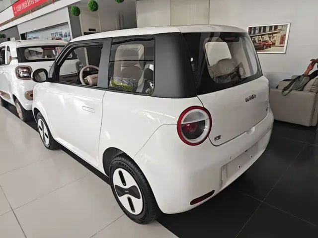 Changan Lumin — Фото автомобиля 4