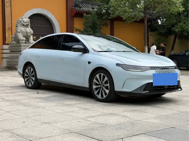 Leapmotor C01 — Фото автомобиля 3