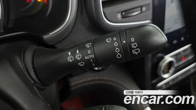 Renault-KoreaSamsung QM6 Новый QM6 2.0 LPe Première 2WD — Фото автомобиля 28