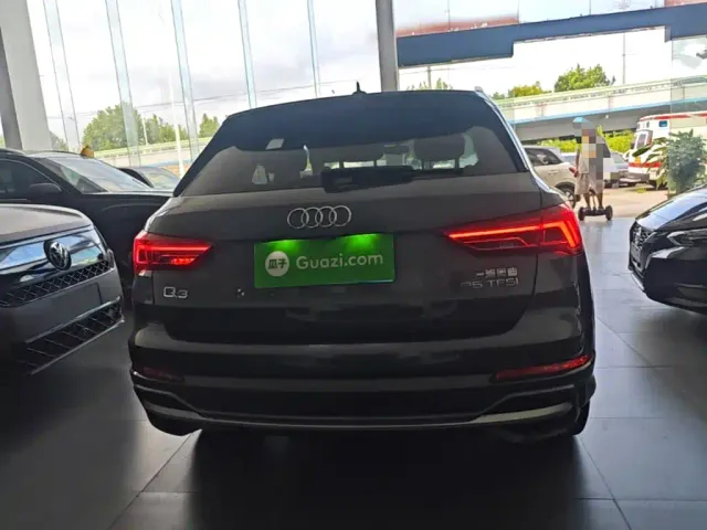 Audi Q3 — Фото автомобиля 5