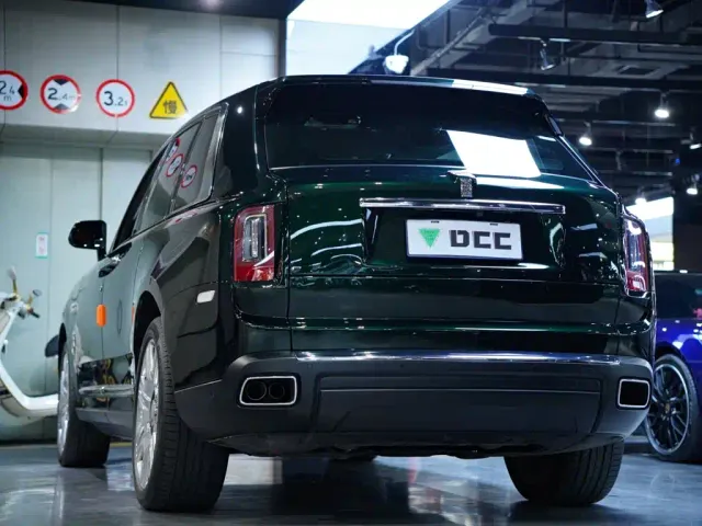 Rolls-Royce Cullinan — Фото автомобиля 22