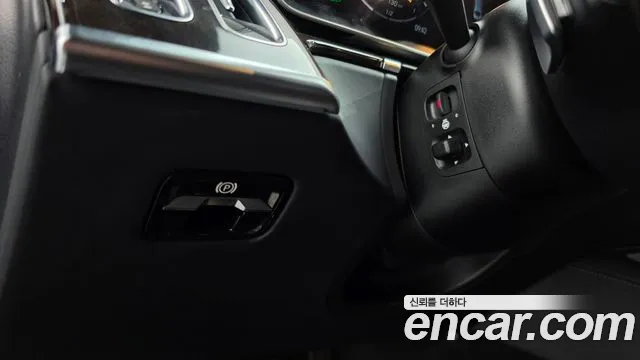 Mercedes-Benz S-Class — Фото автомобиля 27