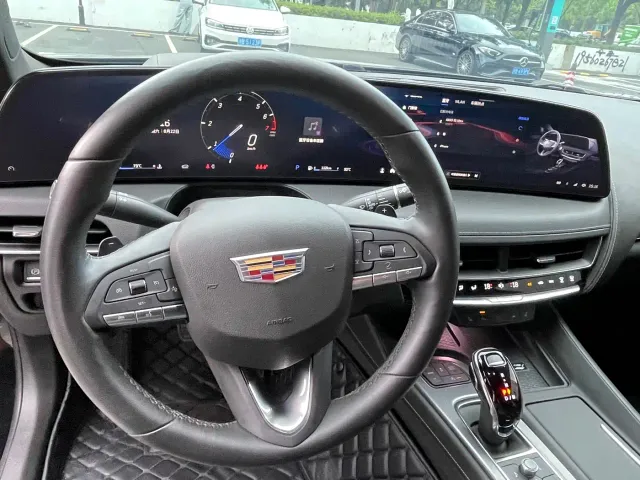 Cadillac CT5 — Фото автомобиля 8
