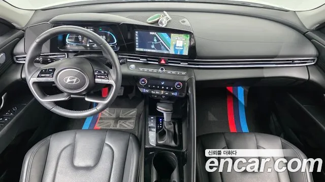 Hyundai AVANTE — Фото автомобиля 3
