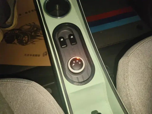 Wuling Hongguang Mini EV — Фото автомобиля 13