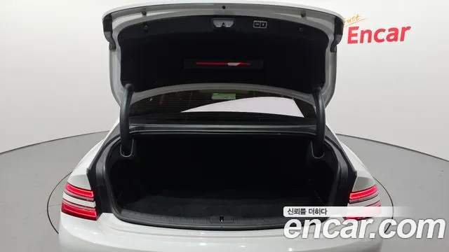 Genesis G80 Бензин 2.5 турбо AWD — Фото автомобиля 20
