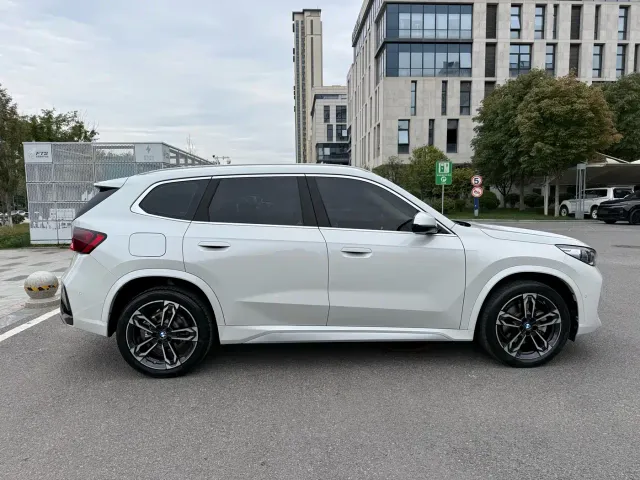 BMW X1 — Фото автомобиля 4