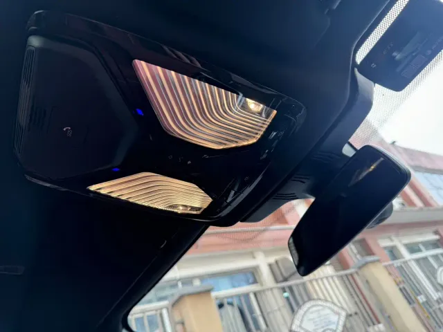 BMW 5 Series — Фото автомобиля 12