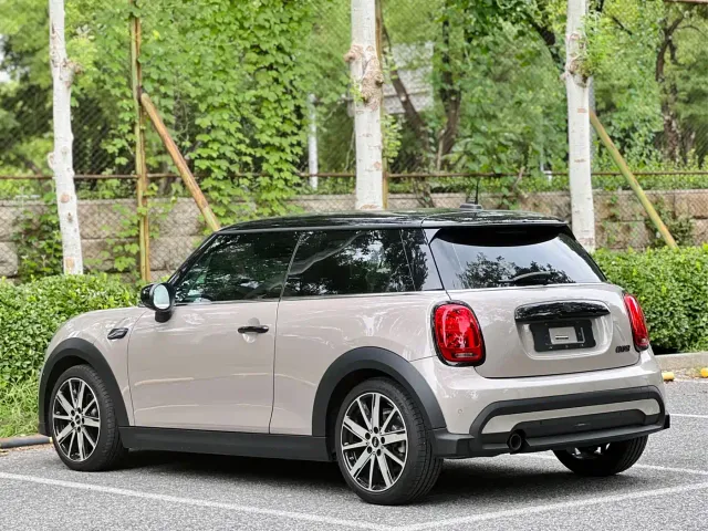 MINI Hatch — Фото автомобиля 19