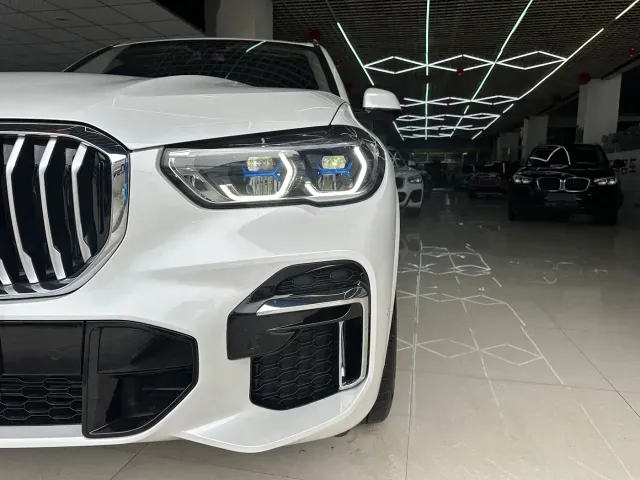BMW X5 — Фото автомобиля 5